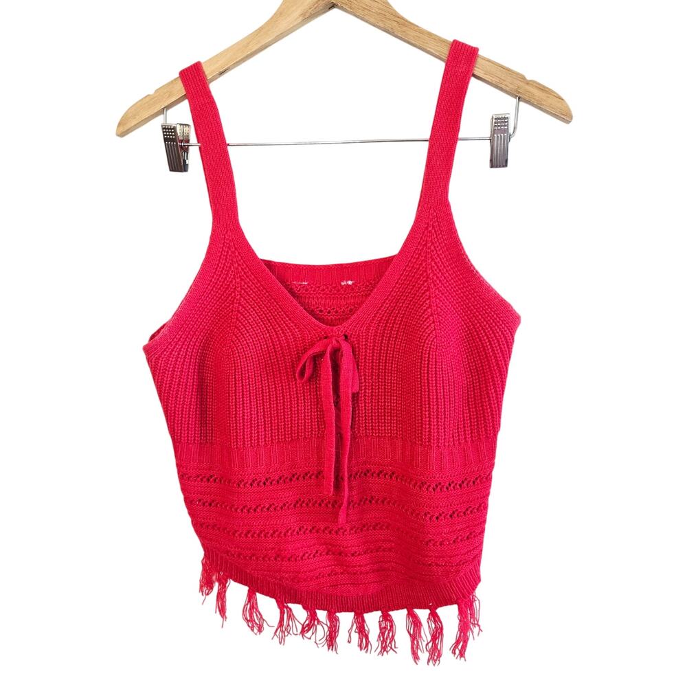 Size L – Red Knit Handkerchief Hem Tank